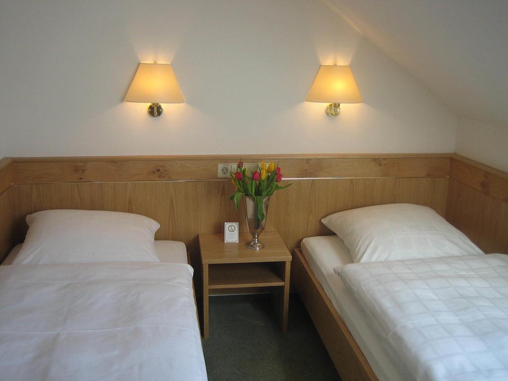 Hotel Wuerttemberger Hof Garni Rottenburg am Neckar Szoba fotó